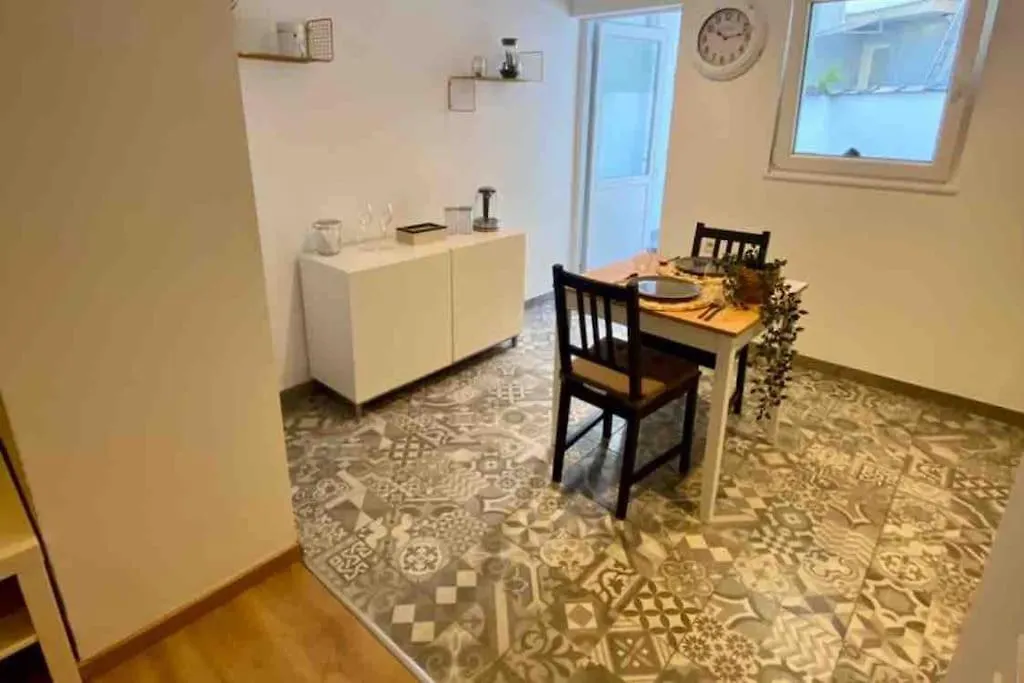 Superbe Appartement Full Equipe Avec Une Cour Exterieur بروكسل شقة
